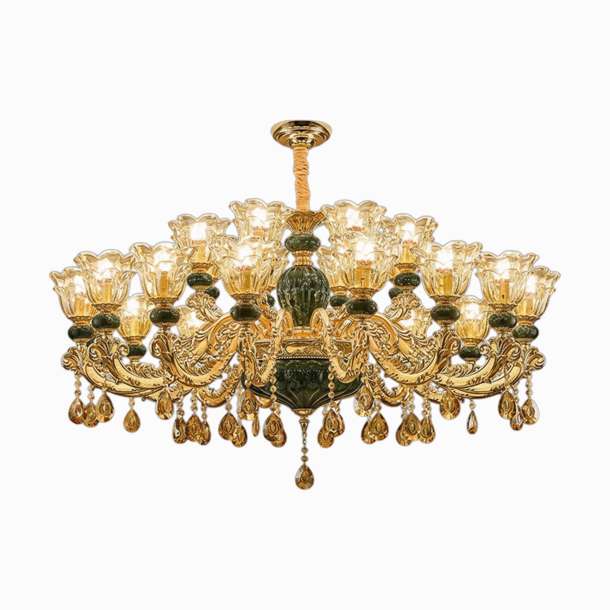 Lustre baroque en cristal avec pampilles élégantes pour décor raffiné.