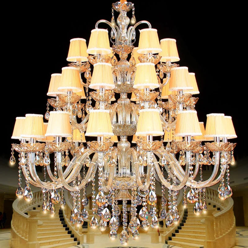 Lustre cristal ancien à branches chromées et pendentifs luxueux