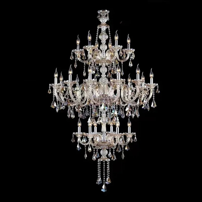 Lustre baroque en cristal avec accents modernes pour escaliers