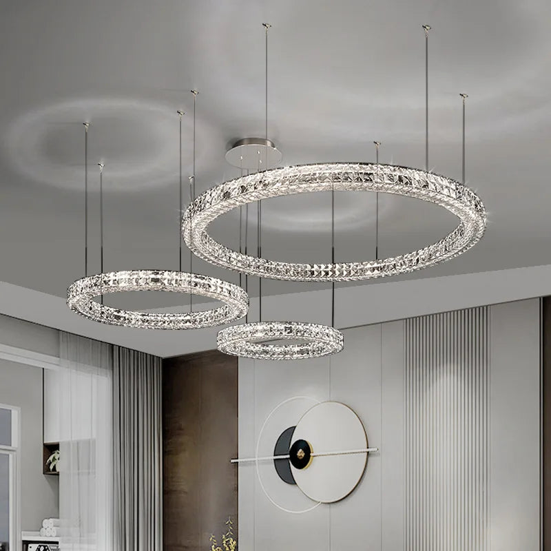 Lustre en Cristal Design Luxe, Forme Suspendue Élégante