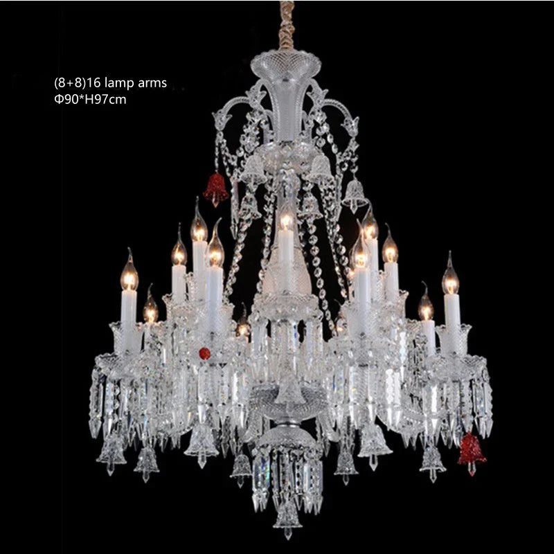 Lustre baroque en cristal avec éclairage transparent et design raffiné.
